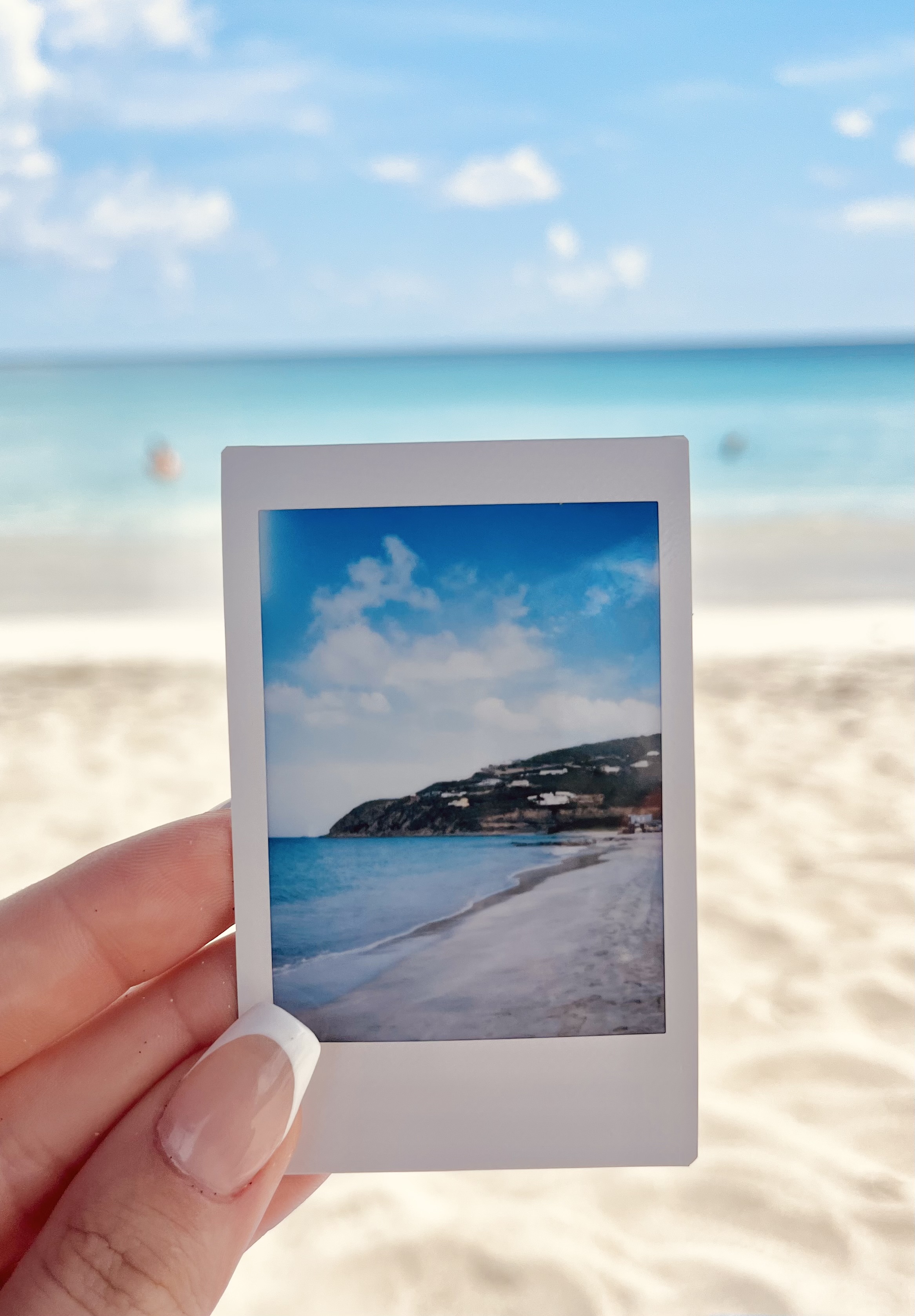 Polaroid-style photo memory